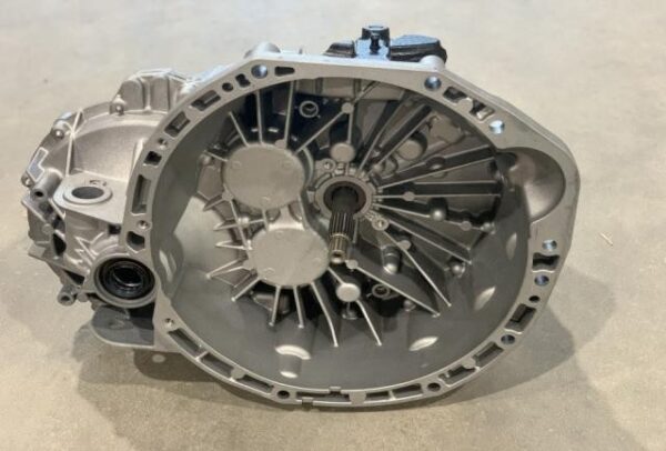 37206